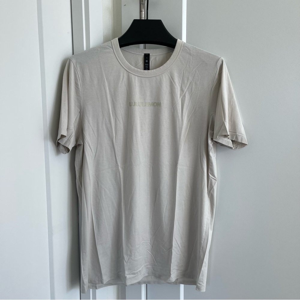 LULULEMON - Men's Modern Athletic T-Shirt